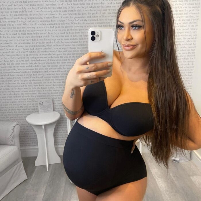 Mum reveals how she got body back just 45 DAYS after giving birth using YouTube videos and pelvic training