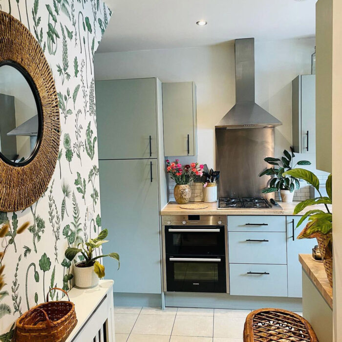 Woman, 27, transforms ‘outdated’ kitchen into stunning space for under £200